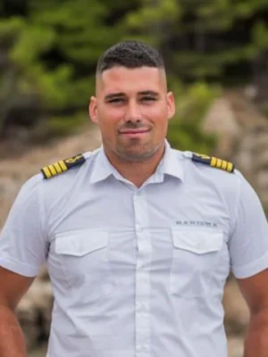 Meet Mateo Radonić, captain of the luxury yacht Karisma: twelve years of Adriatic experience and a knack for finding hidden bays.